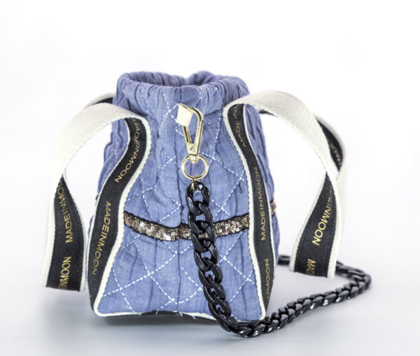 Mini Bag Basile En Coton Matelassé Bleu Avec Bandoulière En Résine Noir